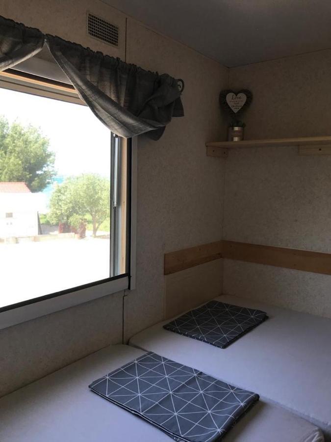 Mobile Home Tomic ทิสโน ภายนอก รูปภาพ